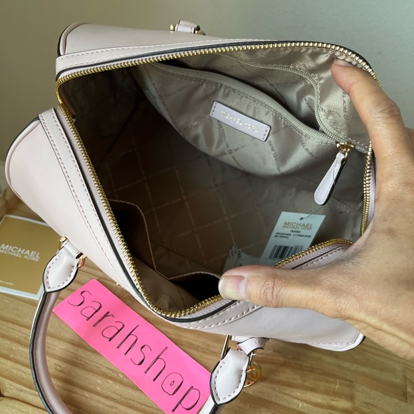 🌼Michael Kors Set - Picture 9 of 16